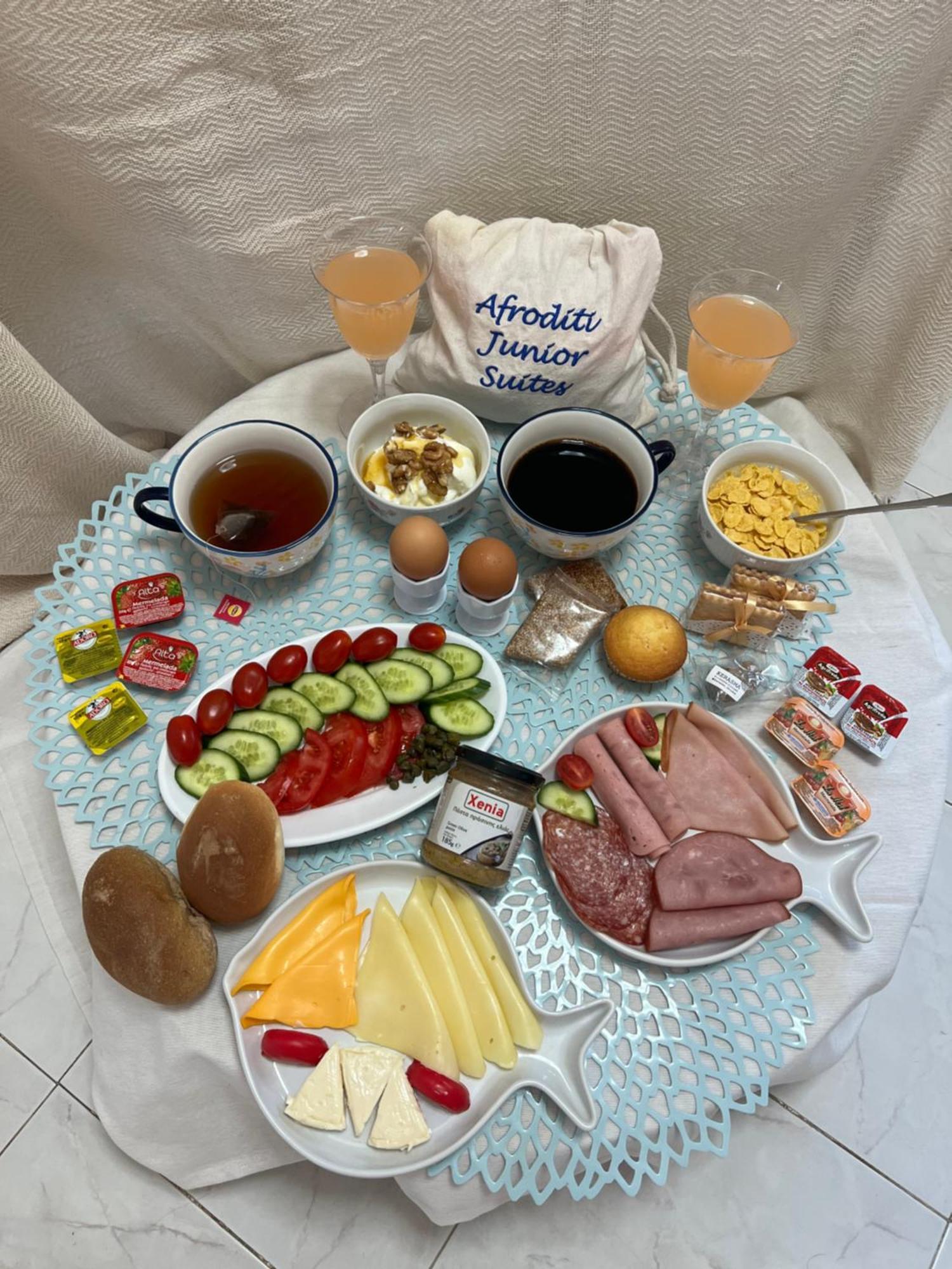 Afroditi Junior Suites Archangelos  Bagian luar foto